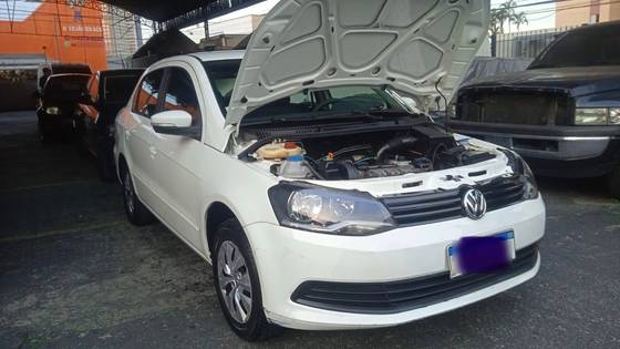 VOLKSWAGEN VOYAGE 1.6 MI COMFORTLINE 8V FLEX 4P MANUAL